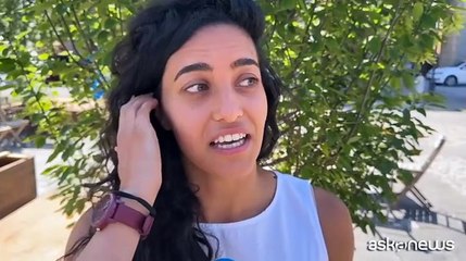 Danza e parole nella sfida di Marah Haj Hussein al potere invisibile