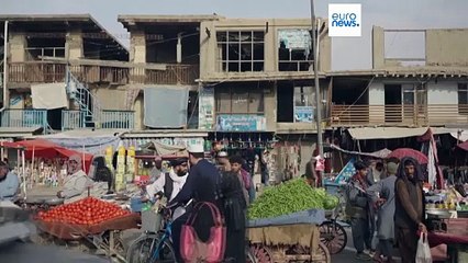 Refugiado na Grécia ensina programação a mulheres do Afeganistão