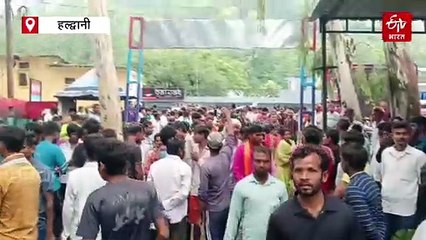 खेत में दबी मिली बच्चे की सिर कटी लाश, हाथ भी गायब, परिजनों ने किया पुलिस चौकी का घेराव