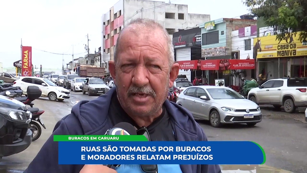 Negócios e buracos: a saga dos motoristas na feira do gado de Caruaru
