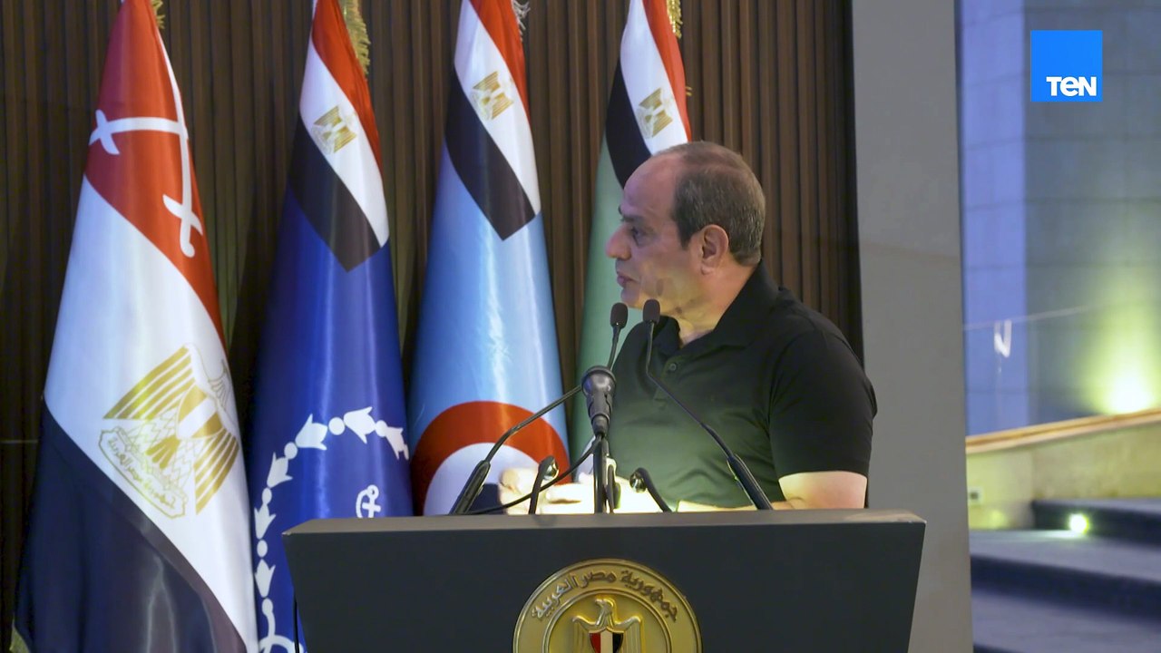 الرئيس السيسي يجري  زيارة تفقدية إلى الأكاديمية العسكرية المصرية  بمقر قيادة الدولة الاستراتيجي