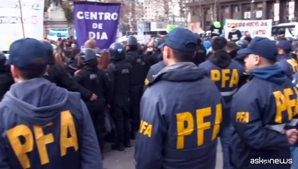 In Argentina protestano i disabili, Milei blocca aumento pensioni