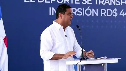 Ministro Kelvin Cruz inicia construcción de multiuso del Club Plaza Independencia