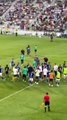 Trifulca entre jugadores durante el partido de Betis-Como