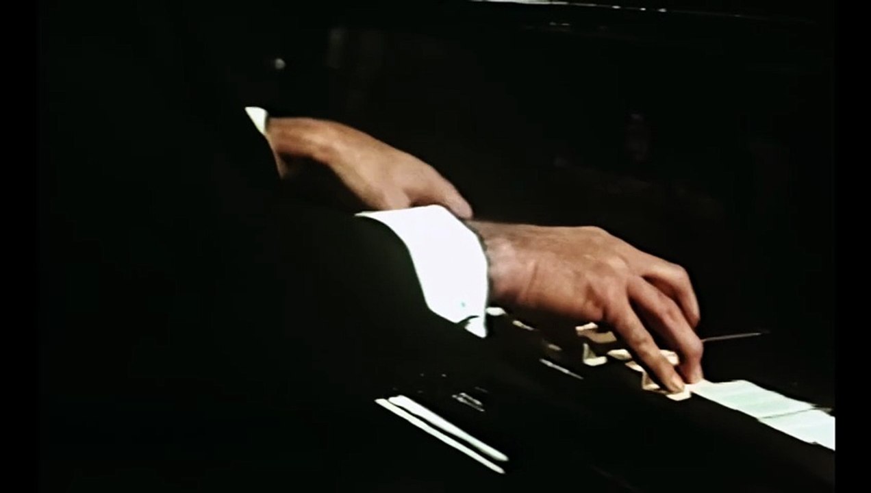 Die Dame vom Palast Hotel | movie | 1985 | Official Trailer