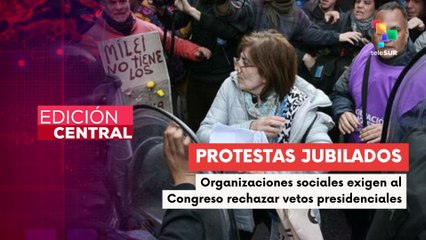 Represión policial a jubilados que protestaban contra políticas de Milei