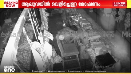ബാക്കിവെച്ചത് വെറും 4 കുപ്പി വെളിച്ചെണ്ണ; ക്ഷീണം മാറ്റാന്‍ കൂൾ ഡ്രിങ്ക്‌സും ഫ്രൂട്ട്‌സും