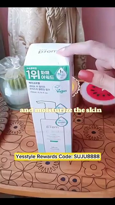 Make P:rem Cleansing Milk review.#makeprem #cleansingmilk #kbeauty #yesstyle ‪@yesstyle‬ #skincare
