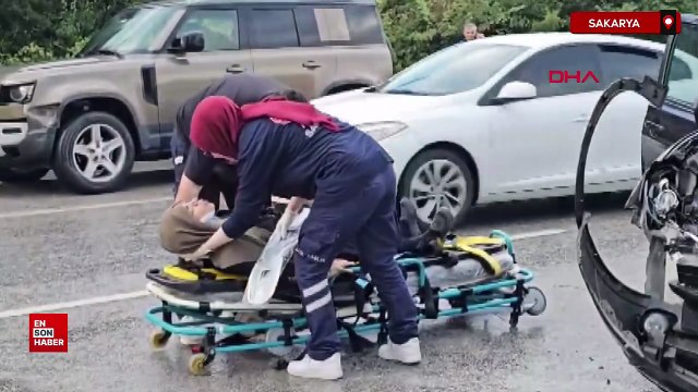 Sakarya TEM Otoyolu’nda 10 araç zincirleme kazaya karıştı