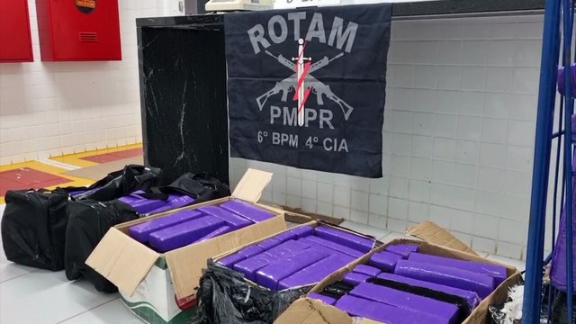 PM apreende mais de 200 kg de maconha após perseguição de 100 km na BR-277, de Cascavel a Guaraniaçu