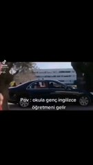 Genç İngilizce Öğretmeni