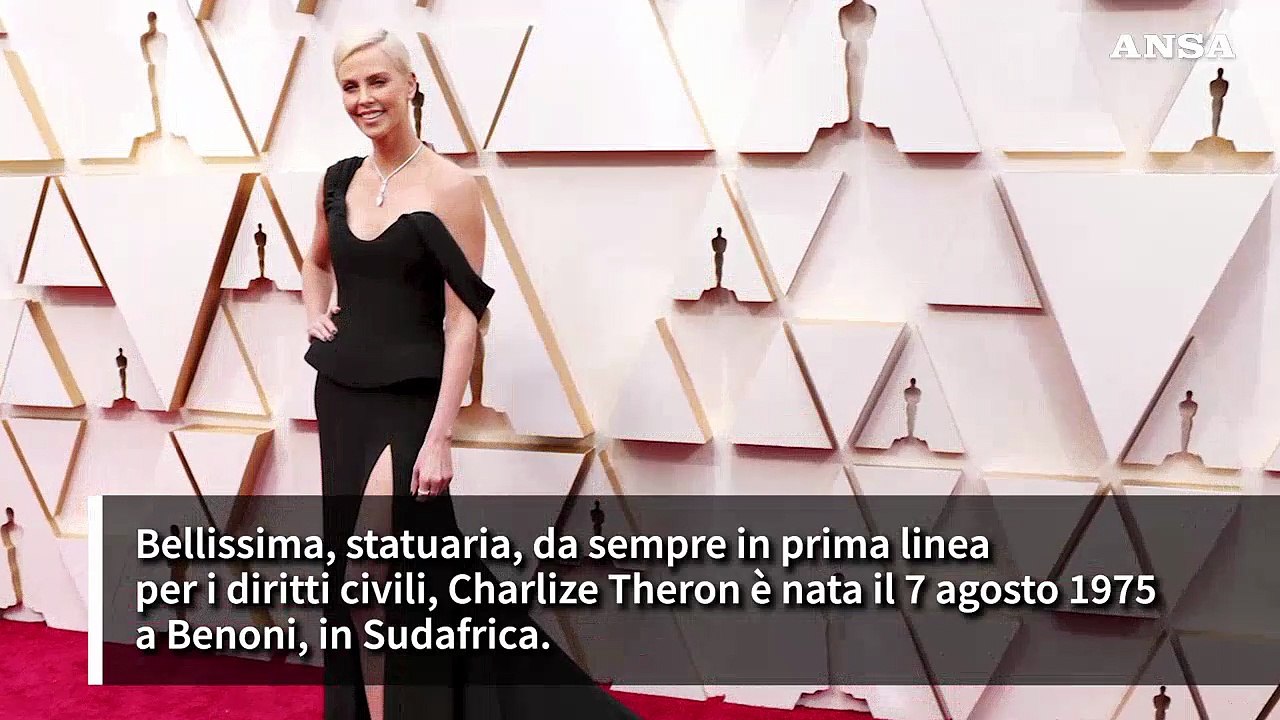 I 50 anni di Charlize Theron: gioie, dolori e curiosità di una vera star