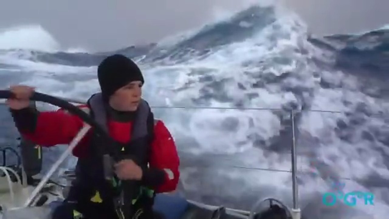 Golden Globe Race 2025 / Cap Horn en furie ! Le Pen Duick VI surfe à 28 nœuds dans une tempête à 60 nœuds – Le courage et ...