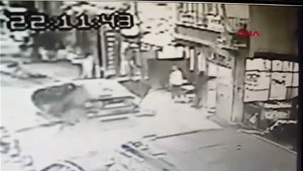 Uzun namlulu silahlarla kıraathane baskını kamerada