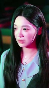 To save her mother, she was forced to have sex with her fiancé's twin brother. After a night of intimacy, she fled in shame, unaware that the night had completely ignited the man's obsession. He was addicted to her like a demon. The more taboo it was, the