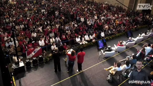 Entrano in vigore i dazi. Trump: miliardi di dollari negli Usa