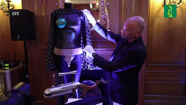 El sable de Darth Vader, el casco de Sauron o la varita de Harry Potter, a subasta en EE.UU.