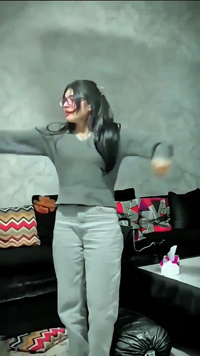 Dil kare chu che #iqrakanwal dance viral video 🥰💗 #sistrology #iqrakanwal #iqreeb