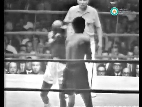 Carlos Monzón defiende el título ante Bennie Briscoe