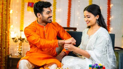 Raksha Bandhan Mantra 2025: राखी बांधते समय क्या बोलना चाहिए,कौन सा मंत्र जाप करें | Boldsky