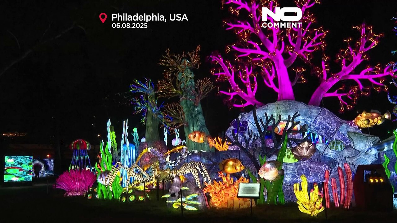 Franklin Square de Philadelphie  s'illumine lors du festival annuel des lanternes