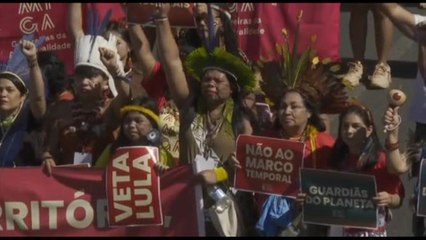 Brasile, marcia delle donne indigene per chiedere giustizia climatica