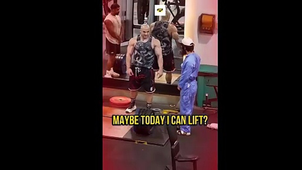 Is it wrong or what? 🤭 Gym Prank