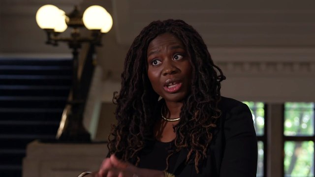 Households near new pylons to get £250 discount