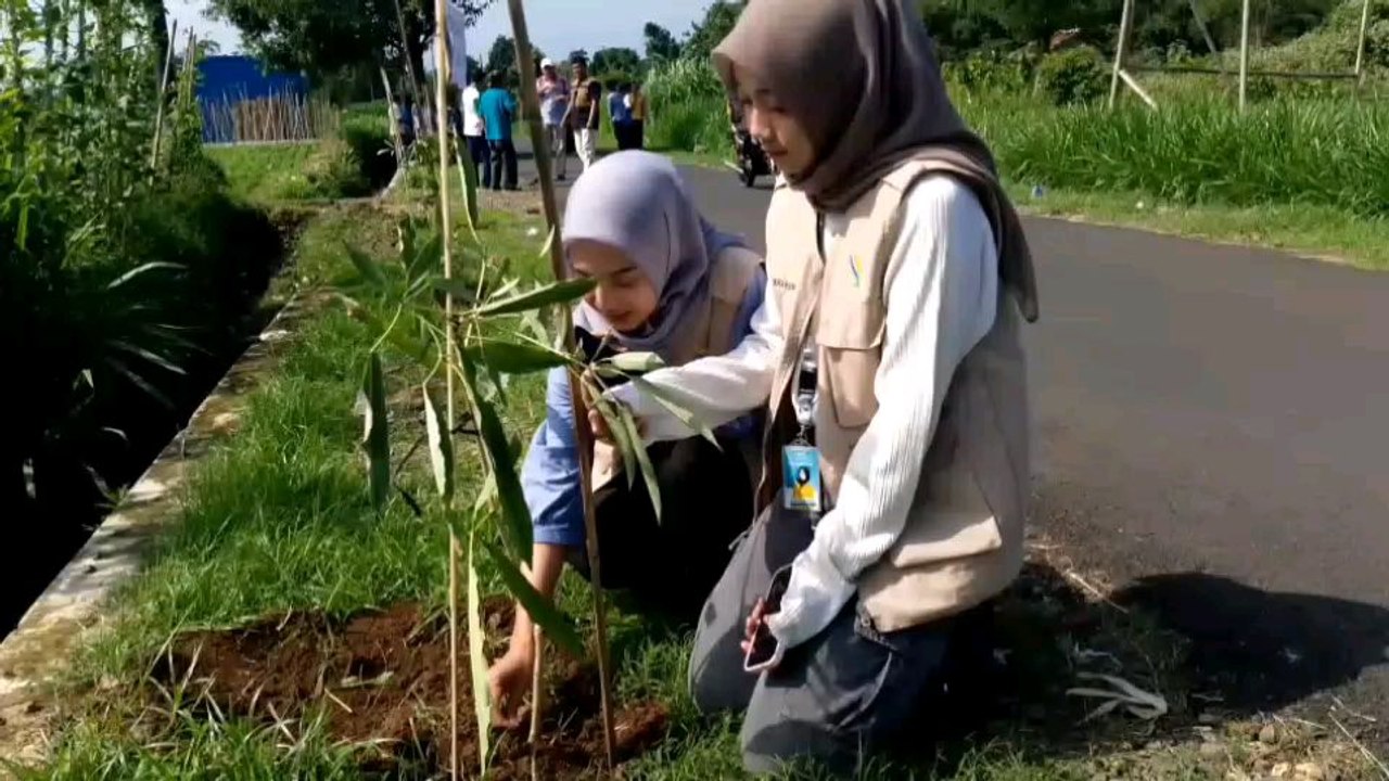 Ketua Peradi SAI Purwokerto, Djoko Susanto, mengatakan bahwa advokat memang biasa menangani perkara pidana maupun perdata. Namun, terjun langsung menanam pohon merupakan hal yang jarang dilakukan, sehingga memiliki nilai sosial dan ekologis yang tinggi.