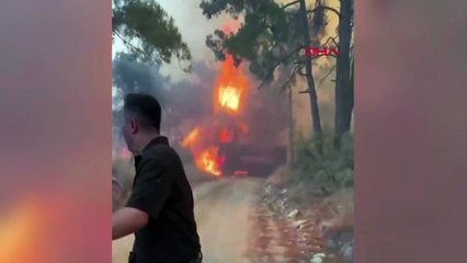 Çanakkale'deki yangın itfaiye aracı yandı