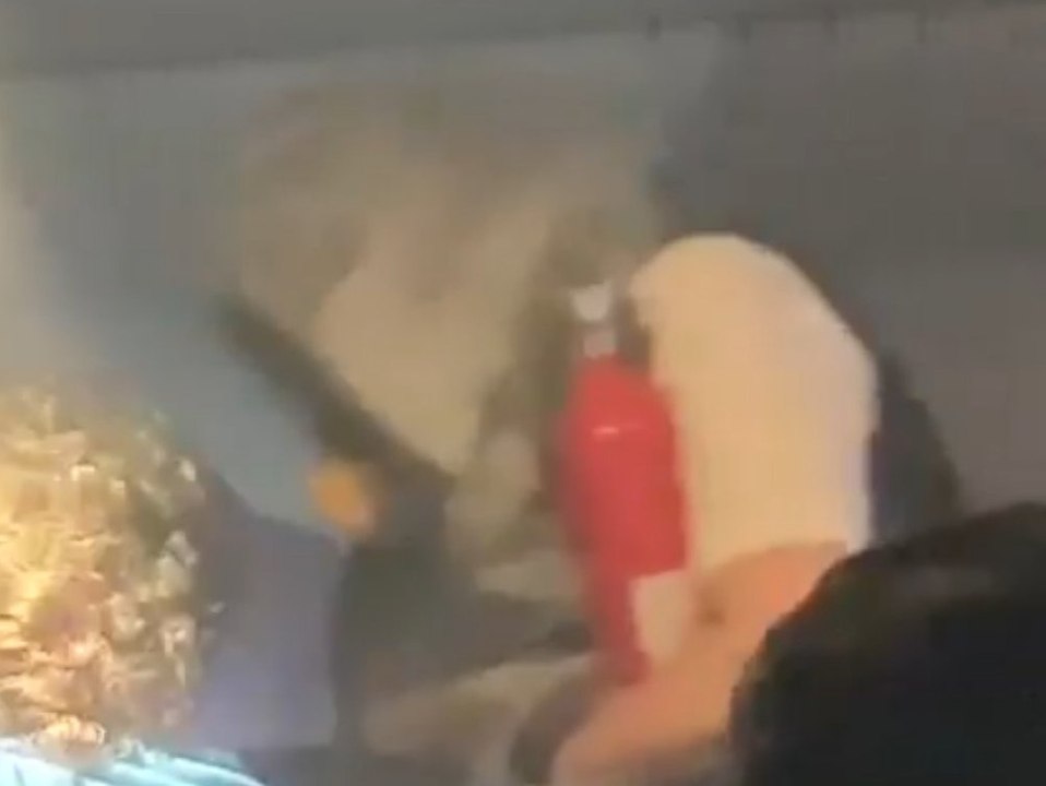 Drama über den Wolken: Powerbank löst Feuer in Flieger aus