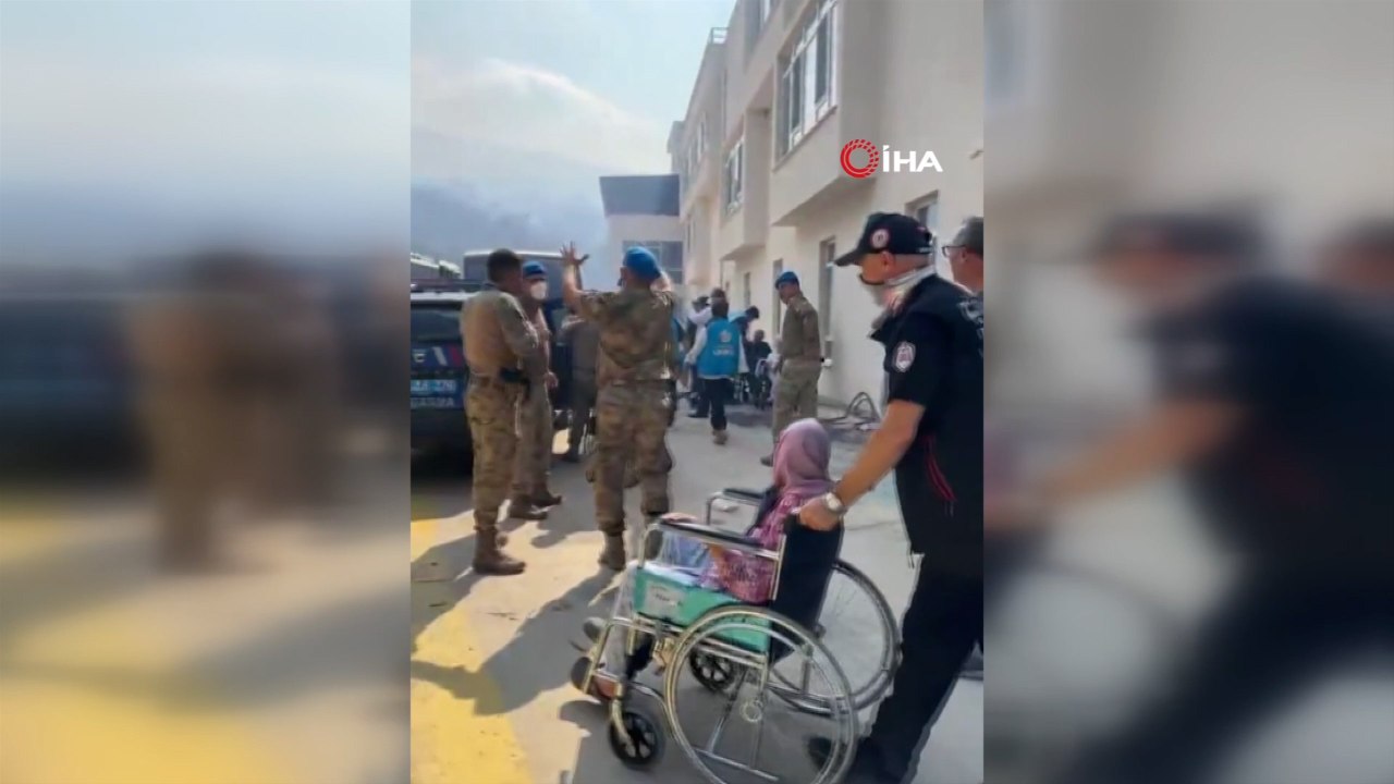 Çanakkale’de orman yangınında yaşlı bakım merkezi tahliye edildi