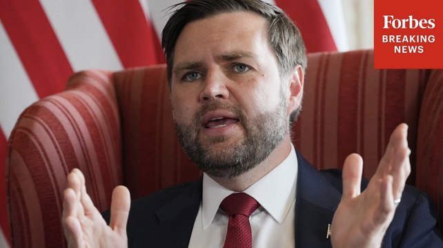 Reporter Publicly Asks JD Vance About 2028 After Trump Calls Him GOP Frontrunner