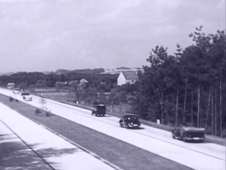 Auf Deutschlands neuen Straßen 1937