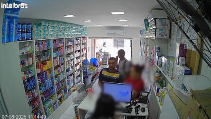 Dupla é presa em ação rápida da polícia após assalto a farmácia em São Lourenço da Mata: medo tomou conta da população