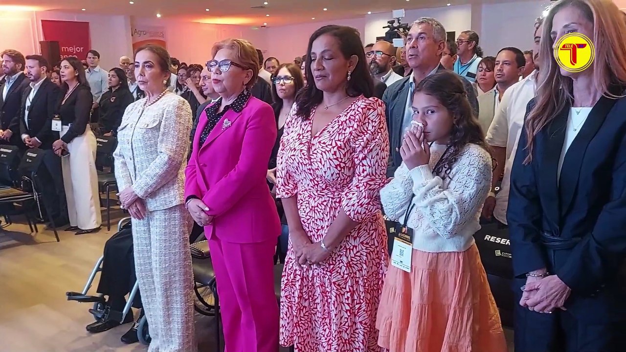 ESTEBAN QUIROLA, ILUSTRE PERSONAJE DE EL ORO, RECIBIÓ GALARDÓN POR SU APORTE ALTRUISTA