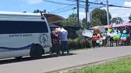 ext-Video: Niño trasplantado de dos pulmones salió del hospital y tuvo gran recibimiento en casa-080825