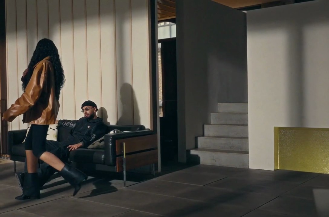 Navaan Sandhu - NO MID-MAN (Official Music Video)