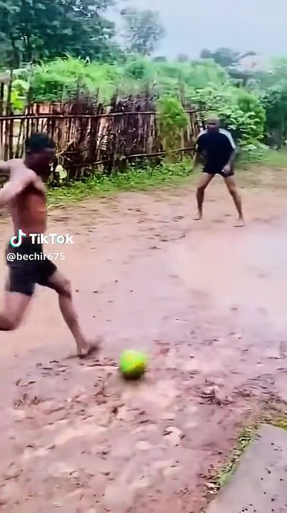 Try not to laugh 🤣🤣😂😂||