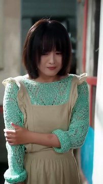 Sang Li once secretly had a crush on her deskmate, Lu Tinghe. Her youthful, naive love was hidden in her diary and every heartbeat until they met again on the first day of school. Her heart once again beat uncontrollably for him. He drew closer, and her l