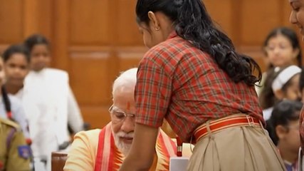 PM Modi ने ऐसे मनाया Raksha Bandhan