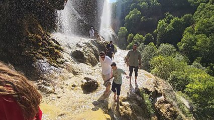 Bozkırda bir vaha! Göl, mağara, şelale: Burada her şey var