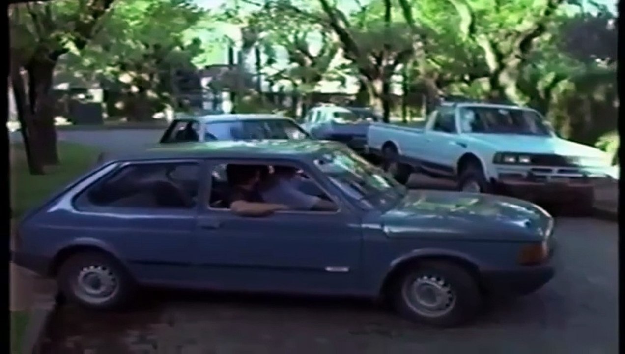 {Two To Tango} 1989 - Full Romance Movie -  Intended victim proves to be a well-protected man accompanied by a beautiful mistress...