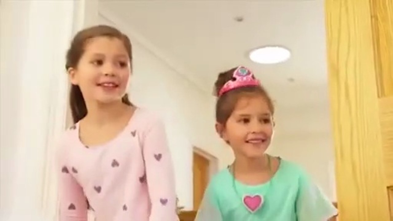 Bet On Your Baby Uruguay Episode Clip from 8.17.2015 Half of the 3rd round from the Nickelodeon Special!