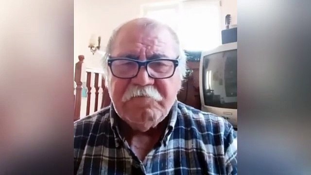 QUESTO SIGNORE SONO ANNI CHE NON PAGA PIÙ TASSE E BOLLETTE E SENTITE CHE FA PER RIUSCIRCI!!