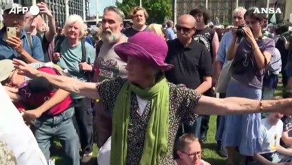 Londra, protesta pro Palestine Action: arresti di massa della polizia