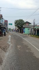 Suasana jalan di cilamaya wetan kabupaten karawang 2