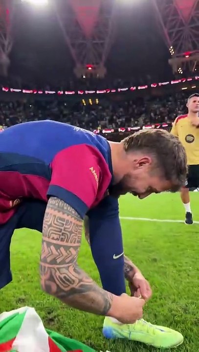 El Barça hace oficial la salida de Iñigo Martínez