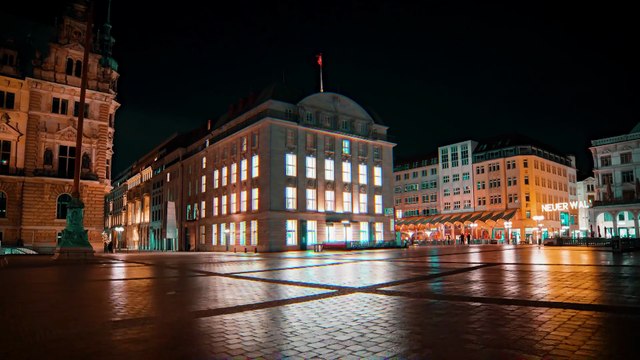 Cartões premium disputam cliente de alta renda; entenda estratégia por trás