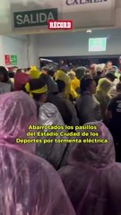 ¡Increíble! 😟La gente busca resguardarse por la tormenta eléctrica en el partido del América vs Querétaro